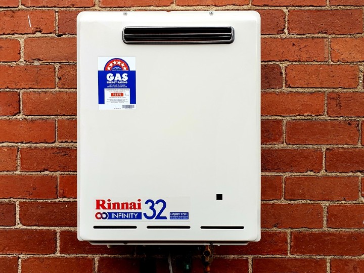 New Rinnai hot water unit in Essendon